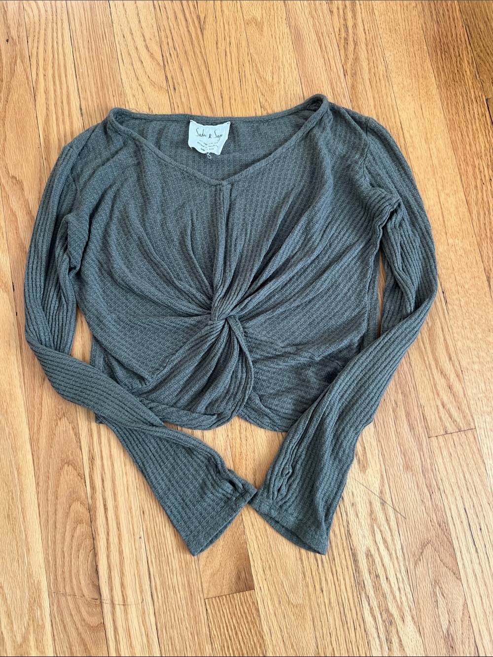 Sadie & Sage Olive Green Knot-Front Long Sleeve Tee